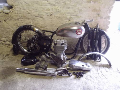 Lot 82 - A 1957 BSA Gold Star DB32 350cc - 01/09/17 For Sale by Auction