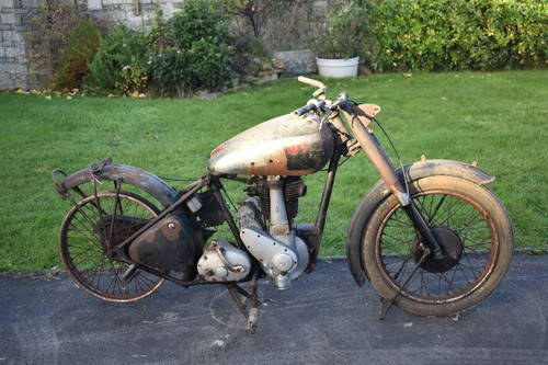 Lot 39 - A 1948 BSA B33 - 04/02/18 For Sale by Auction
