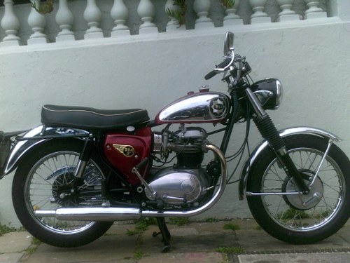 1965 BSA LIGHTNING ROCKET VERKAUFT