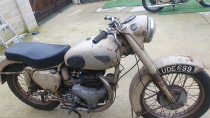 BSA A10 GOLDEN FLASH project transferable number £3499