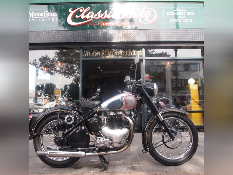 RARE 1955 BSA A10 Golden Flash Plunger, Beautiful Condition.