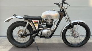 Picture of 1968 BSA B40