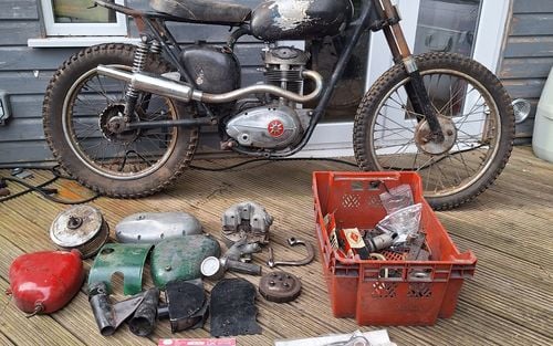 1960 BSA C15T Trials genuine factory competition  bike (picture 1 of 8)