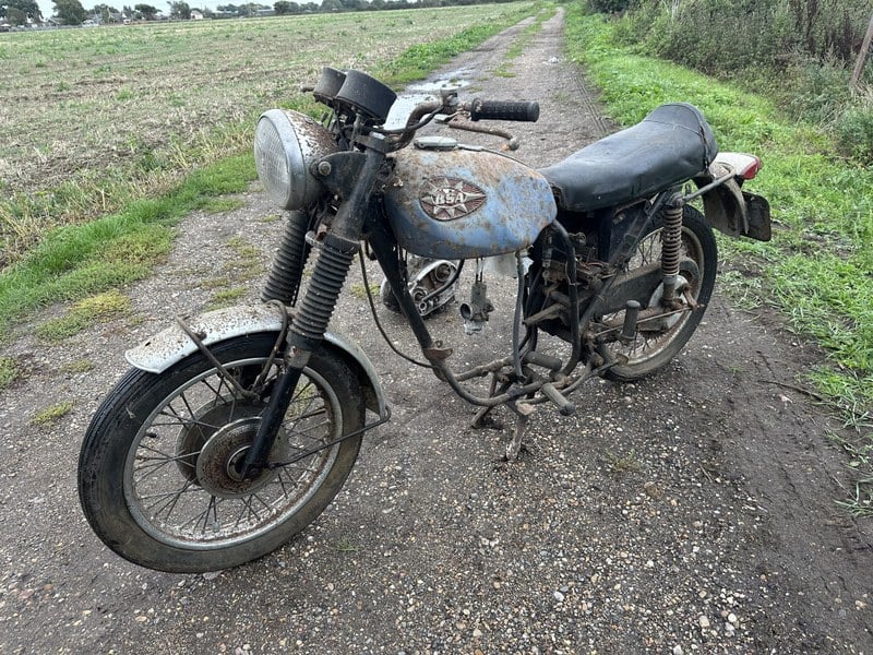 1969 BSA B25