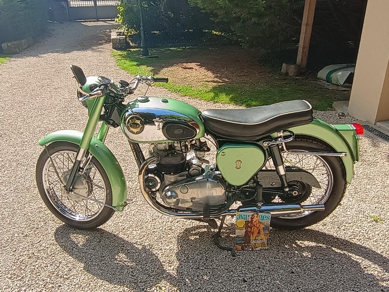 Bsa A7 Racwer 1957 BSA A7 Green Manual, 4 speed in Fréauville, France - For Sale ...