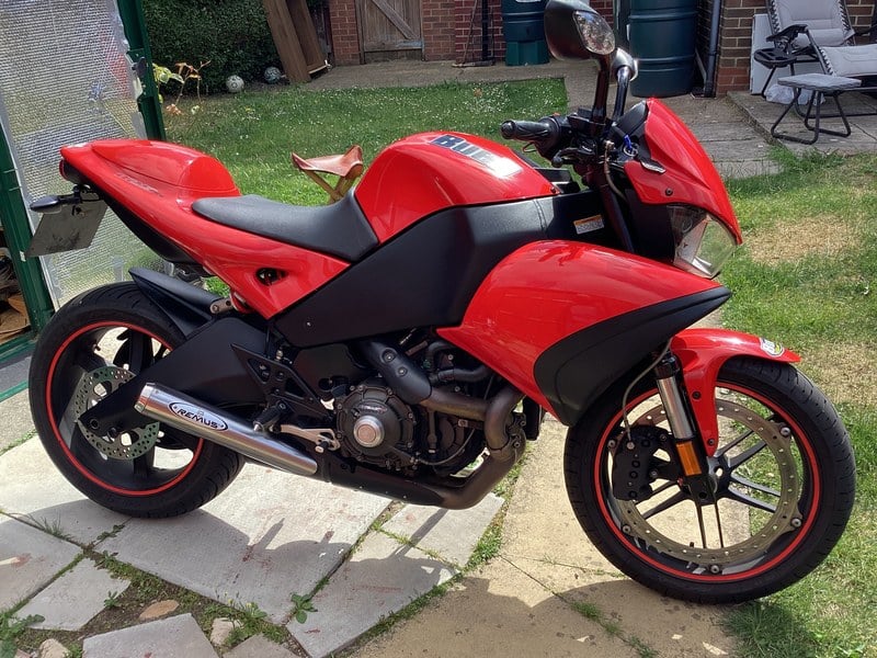 2010 Buell 1125 CR - 1 2010 Buell 1125 CR - 1