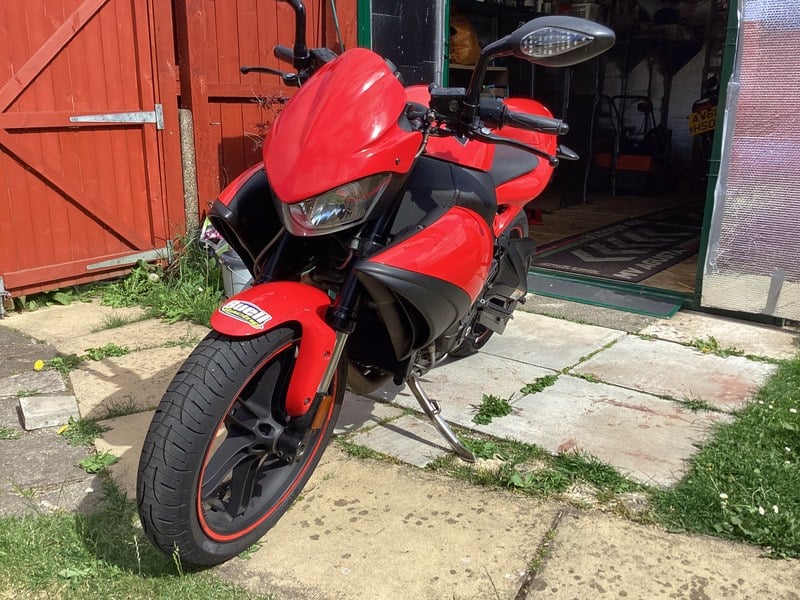 2010 Buell 1125 CR - 2 2010 Buell 1125 CR - 2