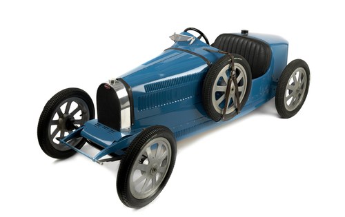 1988 A Bugatti type 35 child's car by Tula Engineering of Kimpton For Sale by Auction