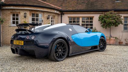 Picture of 2021 Bugatti Veyron Recreation