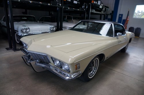 1972 Buick Riviera 455 V8 2 Dr Hardtop with 25K orig miles SOLD