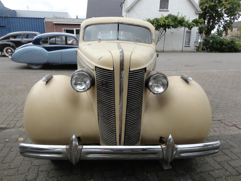 1937 Buick Master Series - 4