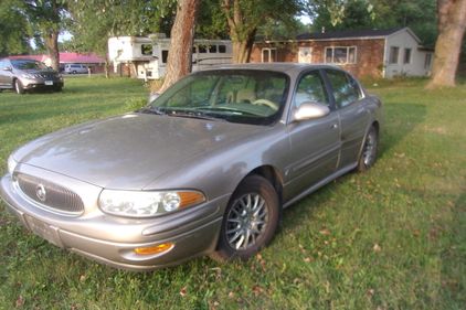 Picture of Parting Out: 2002 Buick LeSabre Custom 4dr Sedan