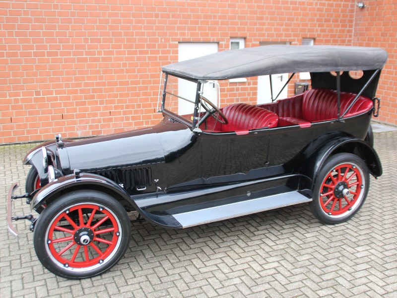 Buick E-45, mit 4 Ltr. Sechszylinder-Motor, TÜV und H!