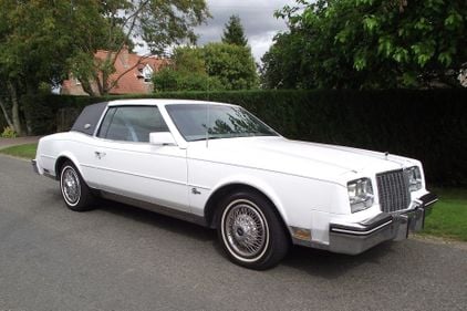 Picture of 1983 Buick Riviera 2-Door Coupe - For Sale by Auction