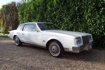 Picture of 1983 Buick Riviera 2 Door Coupe - For Sale by Auction