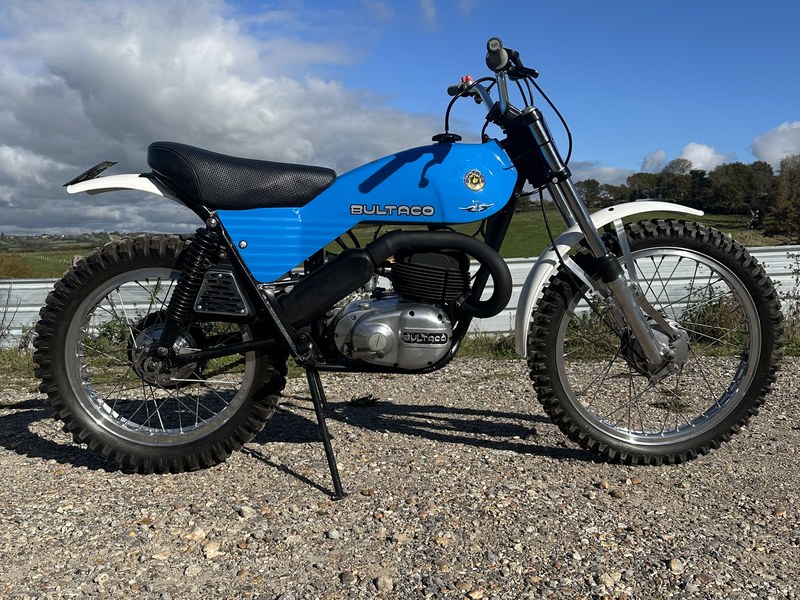 Bultaco Oldtimer Motorräder kaufen - Auktionen und Anzeigen | Car & Classic