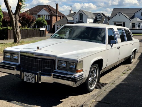 1984 Cadillac Deville V8 stretch limo Rare In vendita