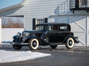 1933 Cadillac V-12 Town Sedan  For Sale by Auction