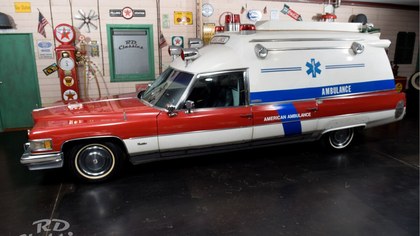 1975 Cadillac Fleetwood Ambulance