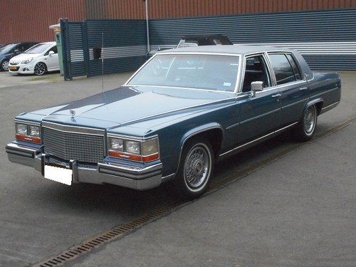 1987 CADILLAC BROUGHAM ELEGANCE À venda