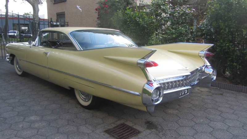 1959 Cadillac Coupe De Ville - 4