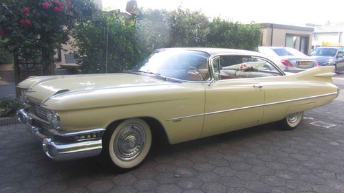1959 Cadillac Coupe De Ville - 6