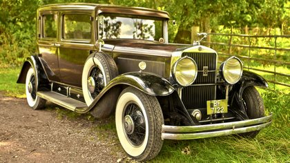 1930 Cadillac 353 V8 Town Sedan
