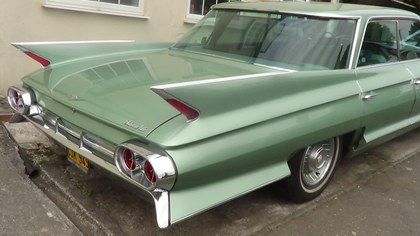 1961 Cadillac Sedan de Ville 4 Window