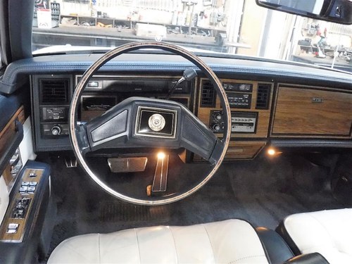 1985 Cadillac Seville - 9