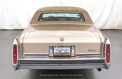1986 Cadillac Fleetwood Brougham - 3