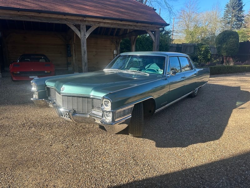 Rapid Classics: Eine Suche. Alle Oldtimer. 31 » Rapid Classics: Eine Suche. Alle Oldtimer. 1965 Cadillac Fleetwood