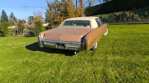 1971 CADILLAC Fleetwood Brougham For Sale