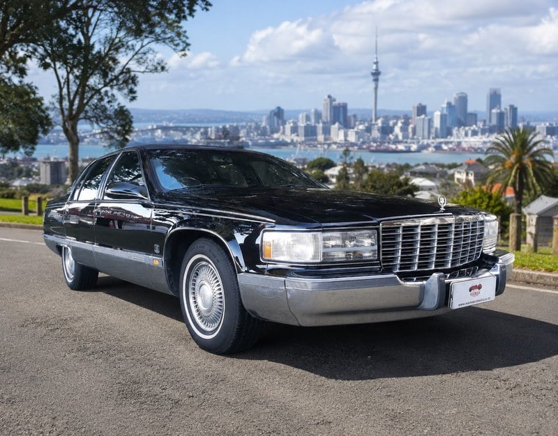 1996 Cadillac Fleetwood Connoisseur - 1 1996 Cadillac Fleetwood Connoisseur - 1
