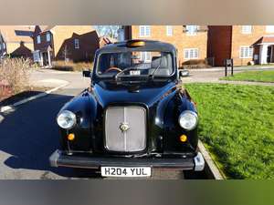 London Black Cab Taxi. Very rare much sought after1990 model For Sale (picture 2 of 12)