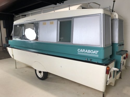 Carbodies Caravan Boat - 5