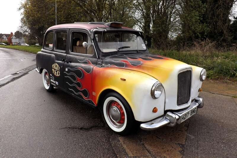 1990 Carbodies HOT ROD TAXI