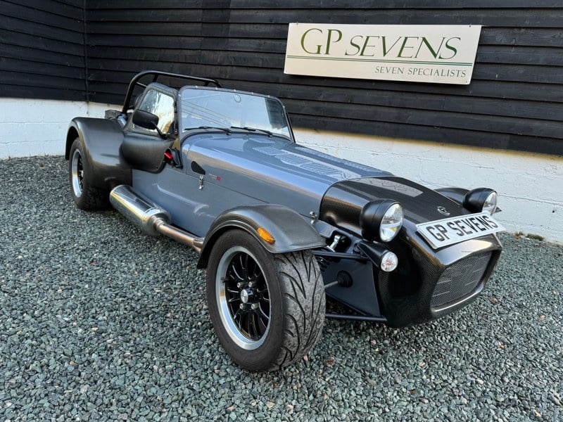 2017 Caterham 420R - 1 2017 Caterham 420R - 1