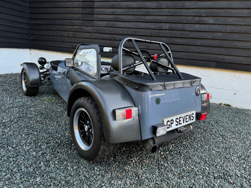 2017 Caterham 420R - 2 2017 Caterham 420R - 2
