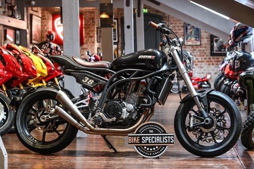 2019 CCM FT6 Flat Tracker 600cc Bespoke Specification Example Kaufen Bei