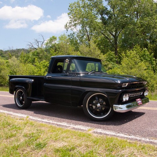 1962 Chevy C10 Half-ton Stepside Pickup = Custom 383 auto Kaufen Bei