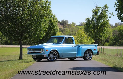 1968 Blue Chevy C-10 Stepside with A/C, PS, PB. Automatic In vendita