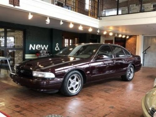 1995 Chev Impala SS = Fast LT1 SuperCharged V8 Cheery $18.9 In vendita