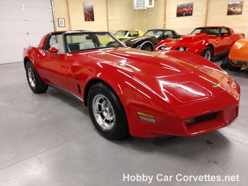 1980 red L82 Corvette Oyster Corvette For Sale
