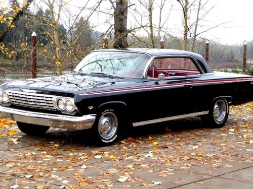 1962 Chevy Impala HardTop = 327 Manaul 94k miles Black $32.  In vendita