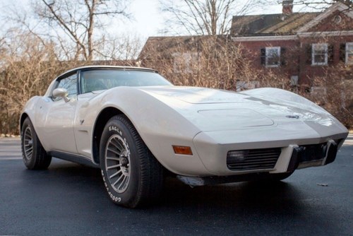 1979 Chevrolet Corvette Coupe = All Ivory 36k miles Auto $16 In vendita