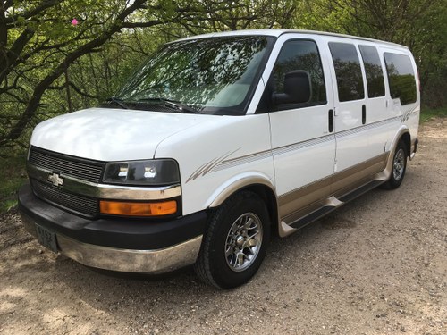 2003 CHEVROLET EXPRESS DAYVAN For Sale