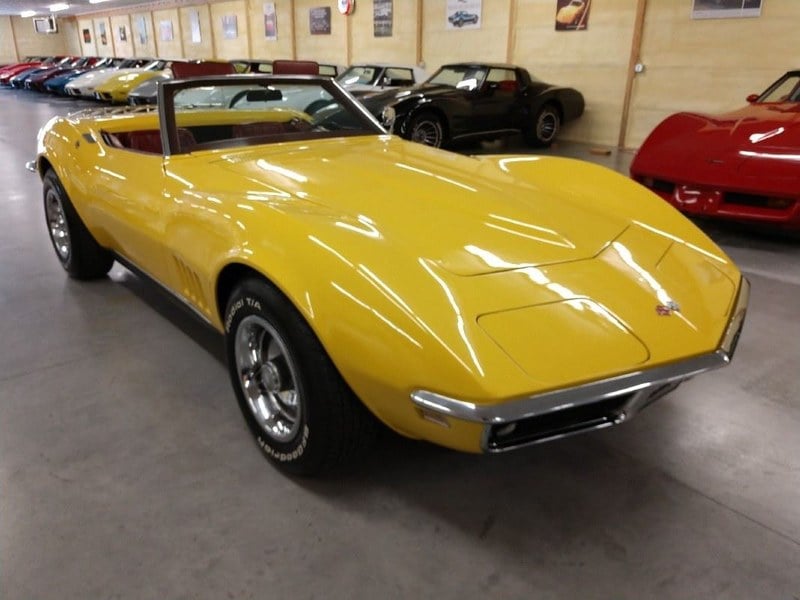 1968 Chevrolet Corvette - 2 1968 Chevrolet Corvette - 2