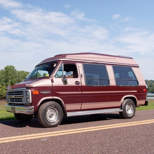 1989 Chevrolet G20 Conversion Van 31k miles Clean $15.9k In vendita
