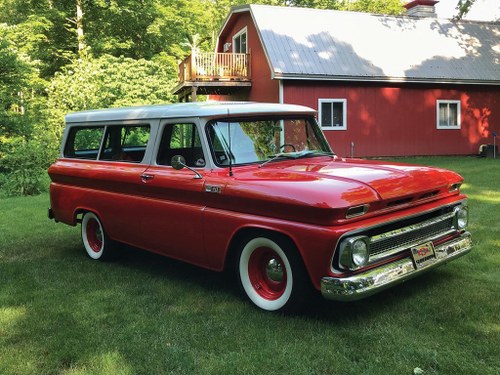 1965 Chevrolet Suburban Custom  For Sale by Auction