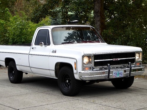 1979 GMC Pick-Up Truck Sierra 15 Classics 2WD V-8  AT  $9.9k For Sale